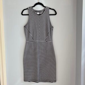 Old Navy Monochrome Striped Midi Dress